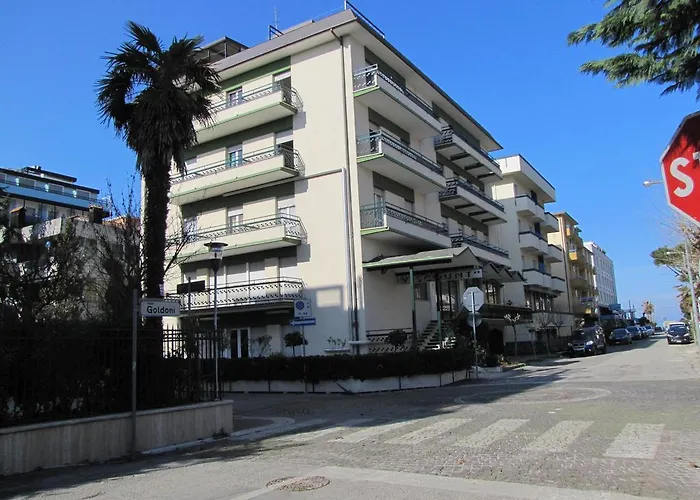 Viscount Hotel