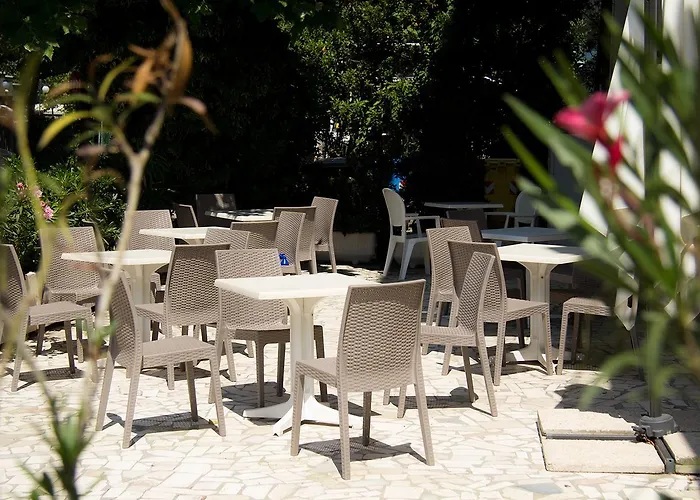 Viscount Hotel 2*